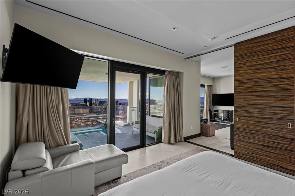 4381 Flamingo, Las Vegas, NV 89103