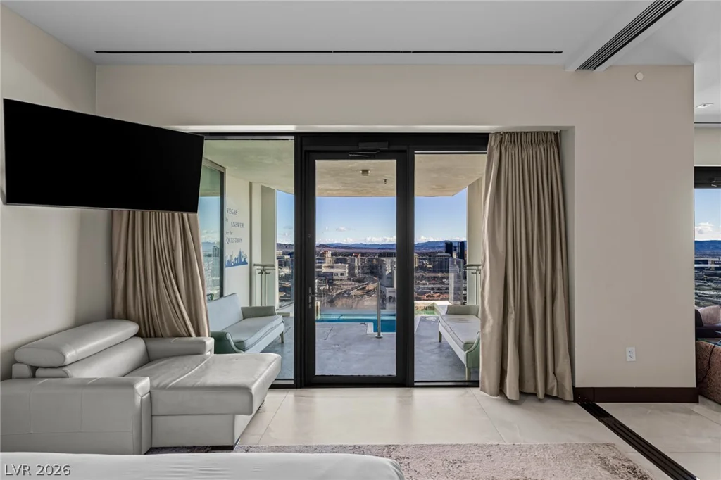 4381 Flamingo, Las Vegas, NV 89103