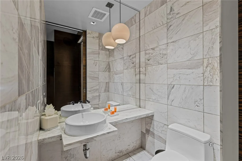 4381 Flamingo, Las Vegas, NV 89103