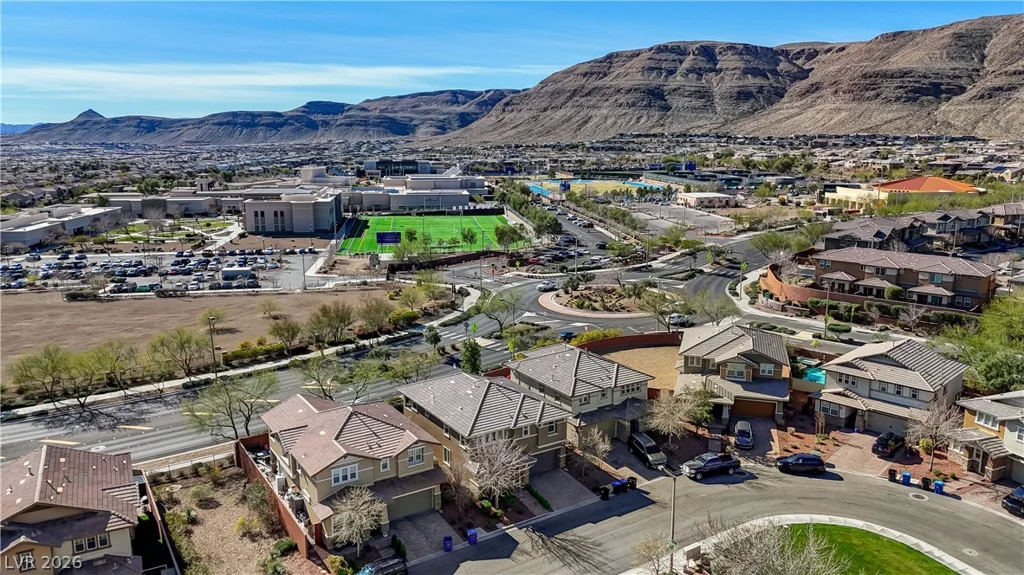10313 Aragon Crown, Las Vegas, NV 89135