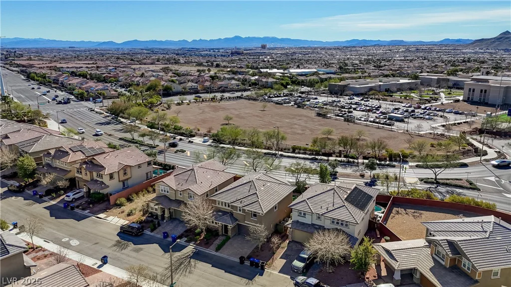 10313 Aragon Crown, Las Vegas, NV 89135