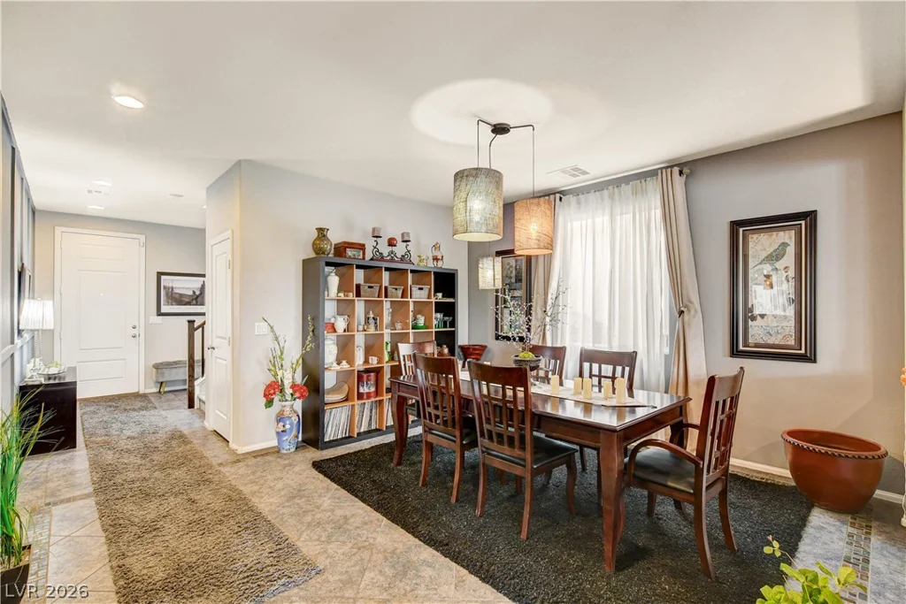 10313 Aragon Crown, Las Vegas, NV 89135