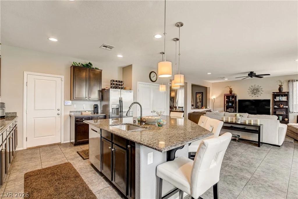 10313 Aragon Crown, Las Vegas, NV 89135