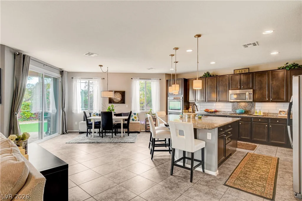 10313 Aragon Crown, Las Vegas, NV 89135