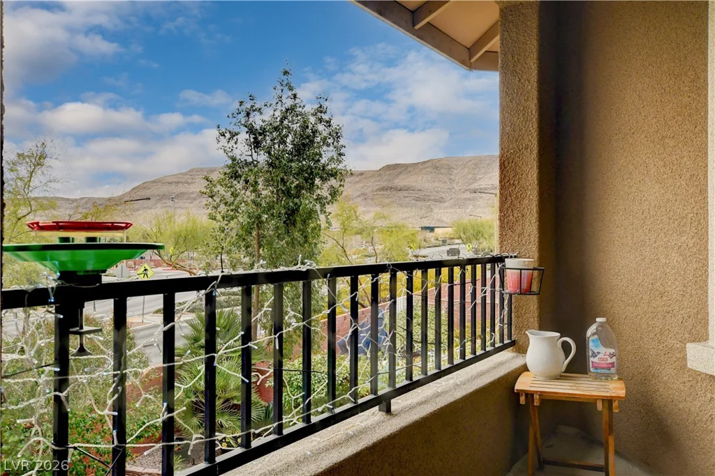10313 Aragon Crown, Las Vegas, NV 89135