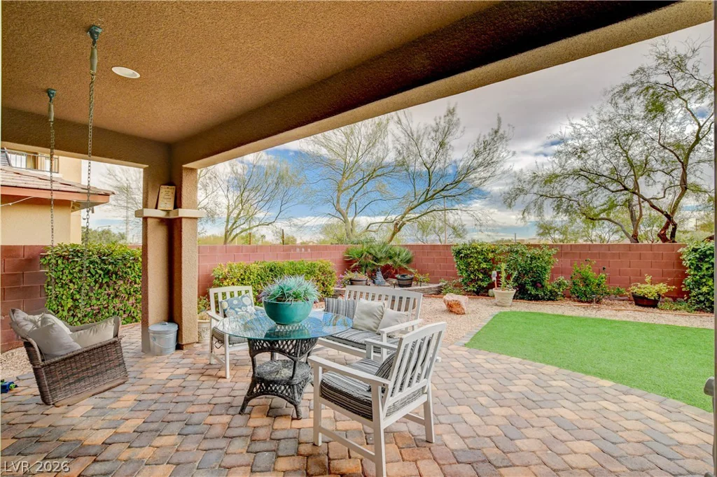 10313 Aragon Crown, Las Vegas, NV 89135