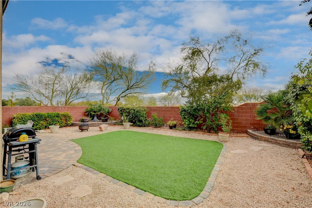 10313 Aragon Crown, Las Vegas, NV 89135