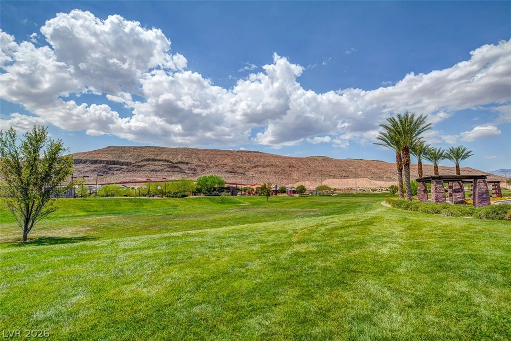 10313 Aragon Crown, Las Vegas, NV 89135