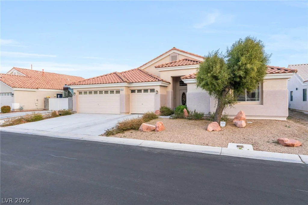 6816 Hazelnut Garden, Las Vegas, NV 89131