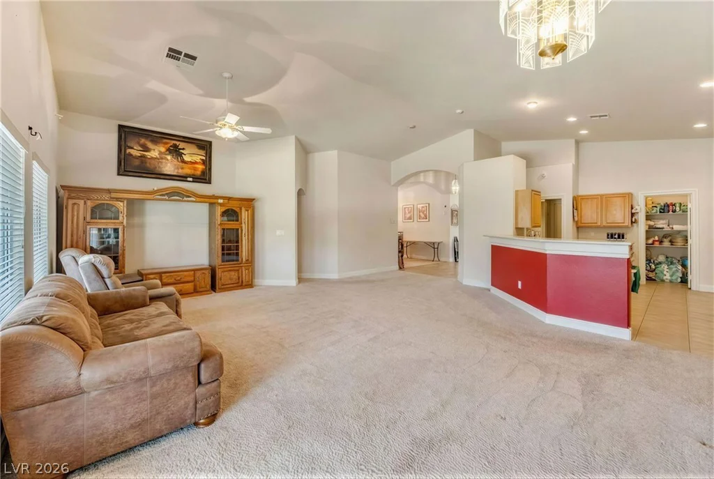 6816 Hazelnut Garden, Las Vegas, NV 89131
