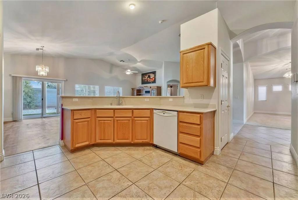 6816 Hazelnut Garden, Las Vegas, NV 89131
