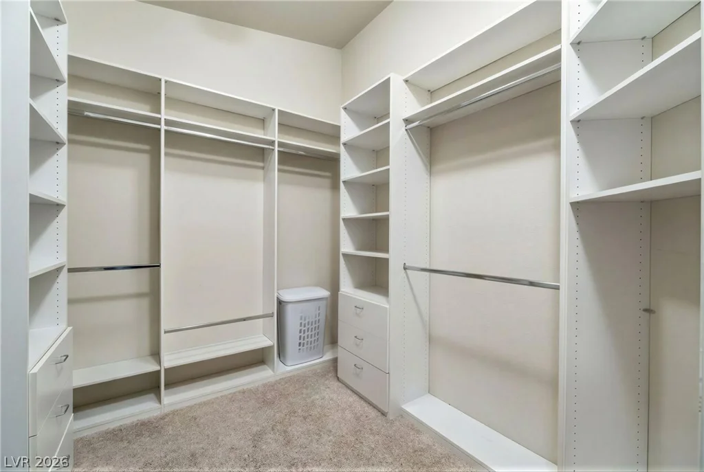 6816 Hazelnut Garden, Las Vegas, NV 89131