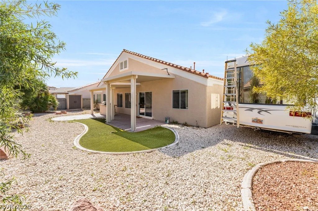 6816 Hazelnut Garden, Las Vegas, NV 89131