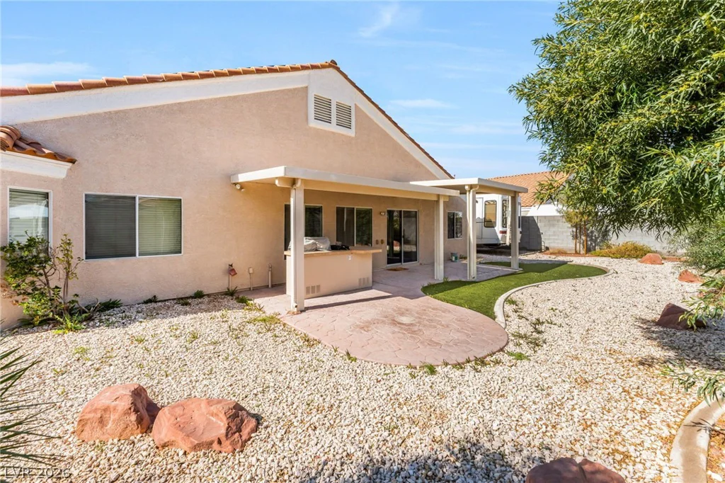 6816 Hazelnut Garden, Las Vegas, NV 89131