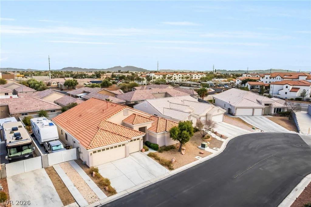 6816 Hazelnut Garden, Las Vegas, NV 89131