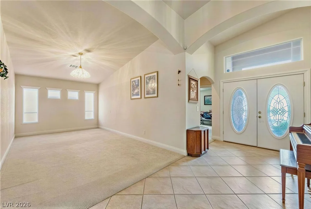 6816 Hazelnut Garden, Las Vegas, NV 89131