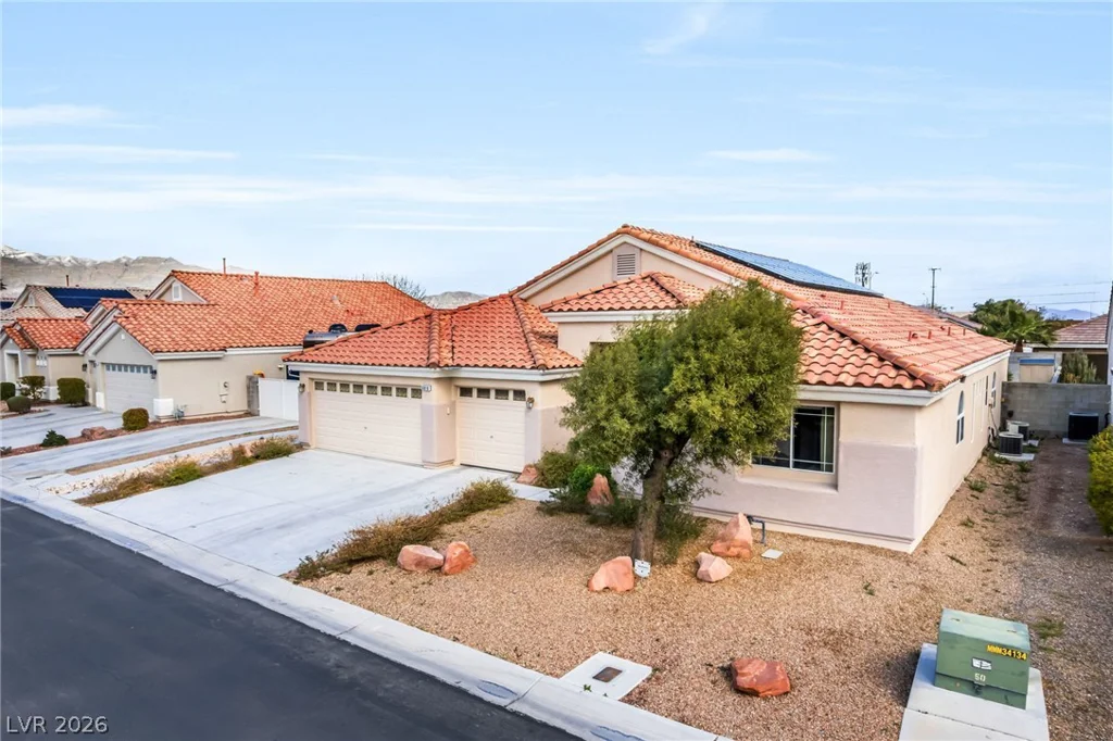 6816 Hazelnut Garden, Las Vegas, NV 89131
