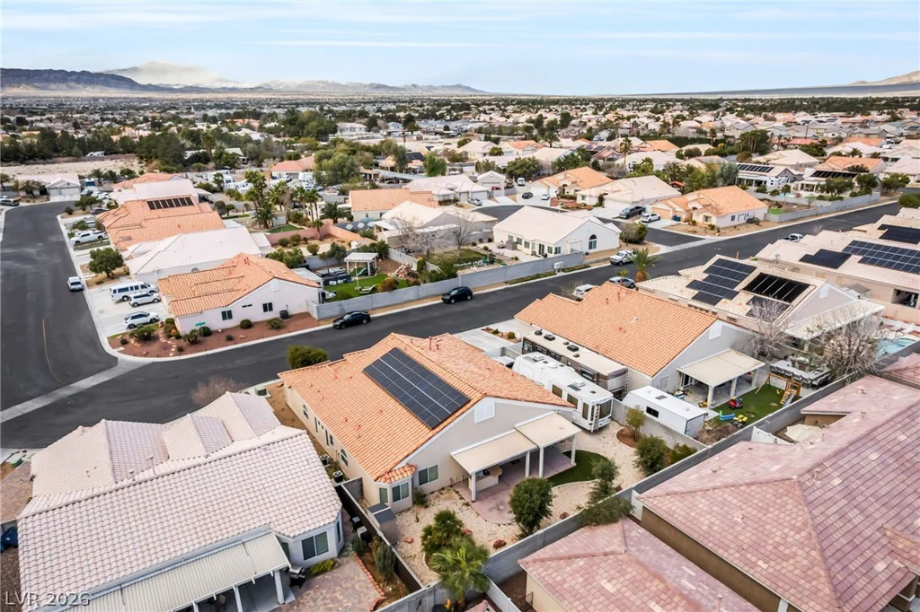 6816 Hazelnut Garden, Las Vegas, NV 89131