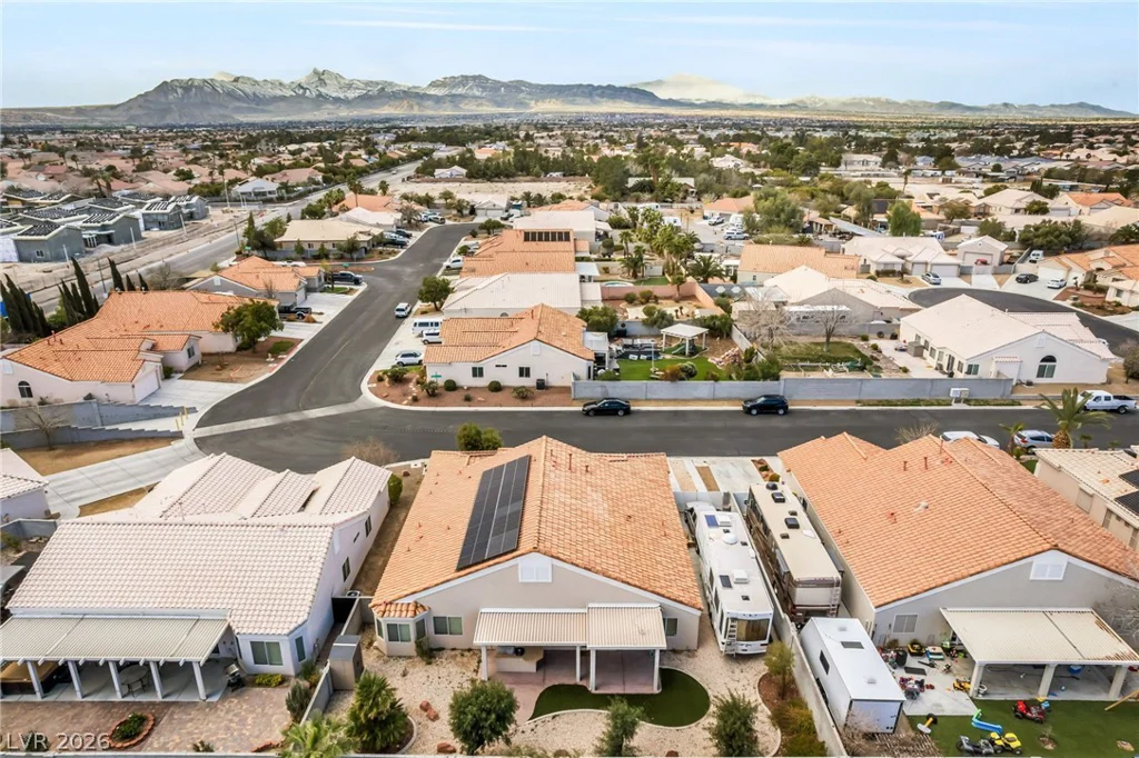 6816 Hazelnut Garden, Las Vegas, NV 89131