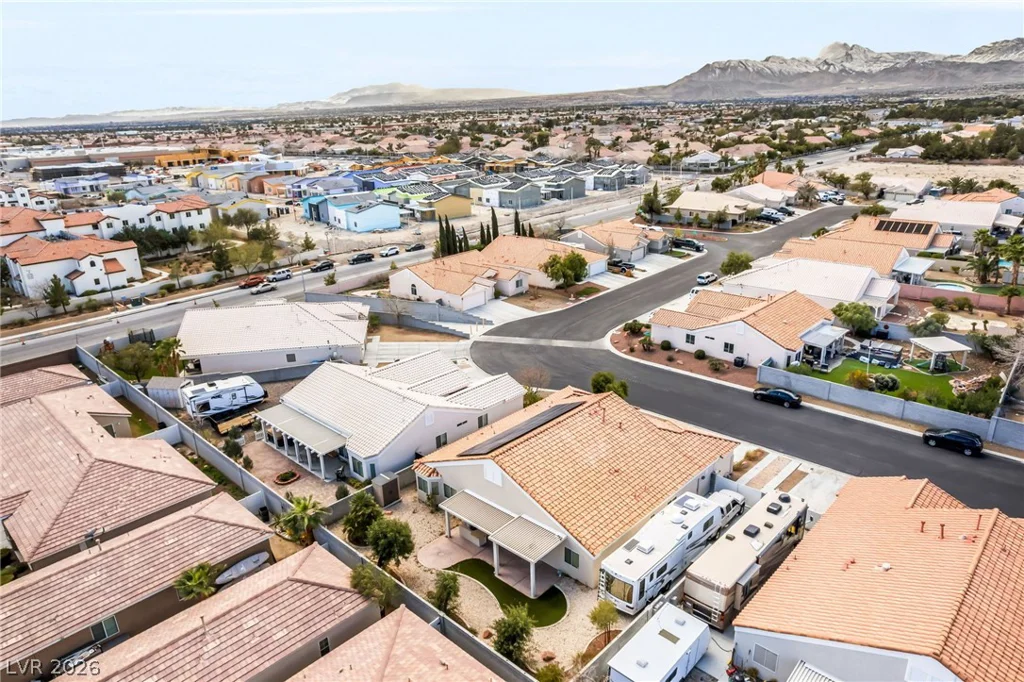 6816 Hazelnut Garden, Las Vegas, NV 89131