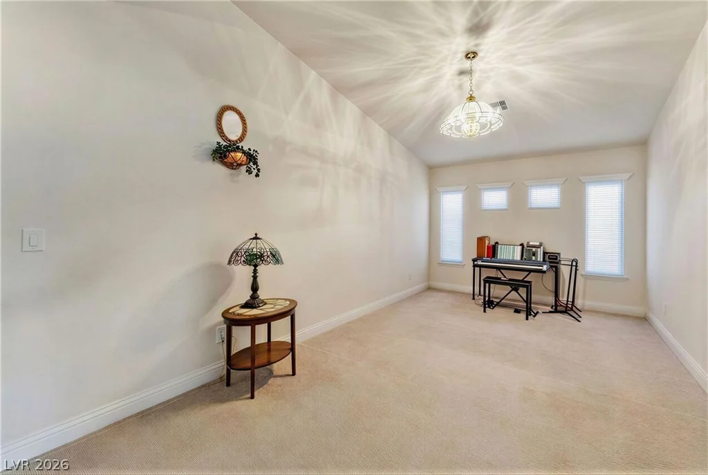6816 Hazelnut Garden, Las Vegas, NV 89131