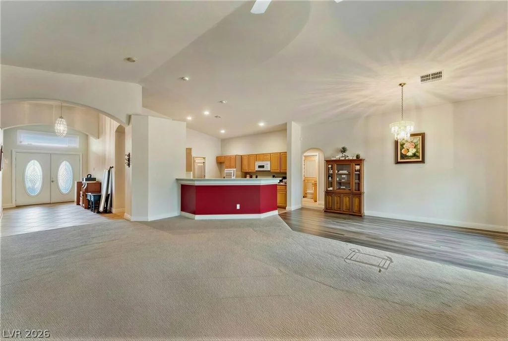 6816 Hazelnut Garden, Las Vegas, NV 89131