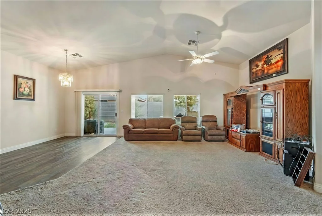 6816 Hazelnut Garden, Las Vegas, NV 89131