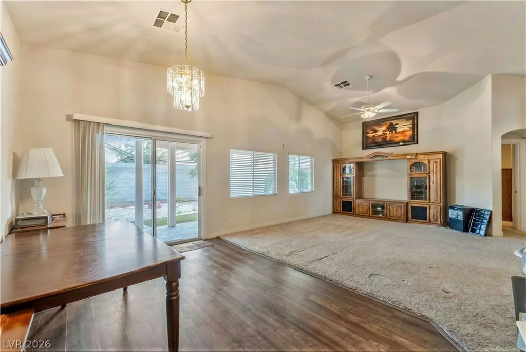 6816 Hazelnut Garden, Las Vegas, NV 89131