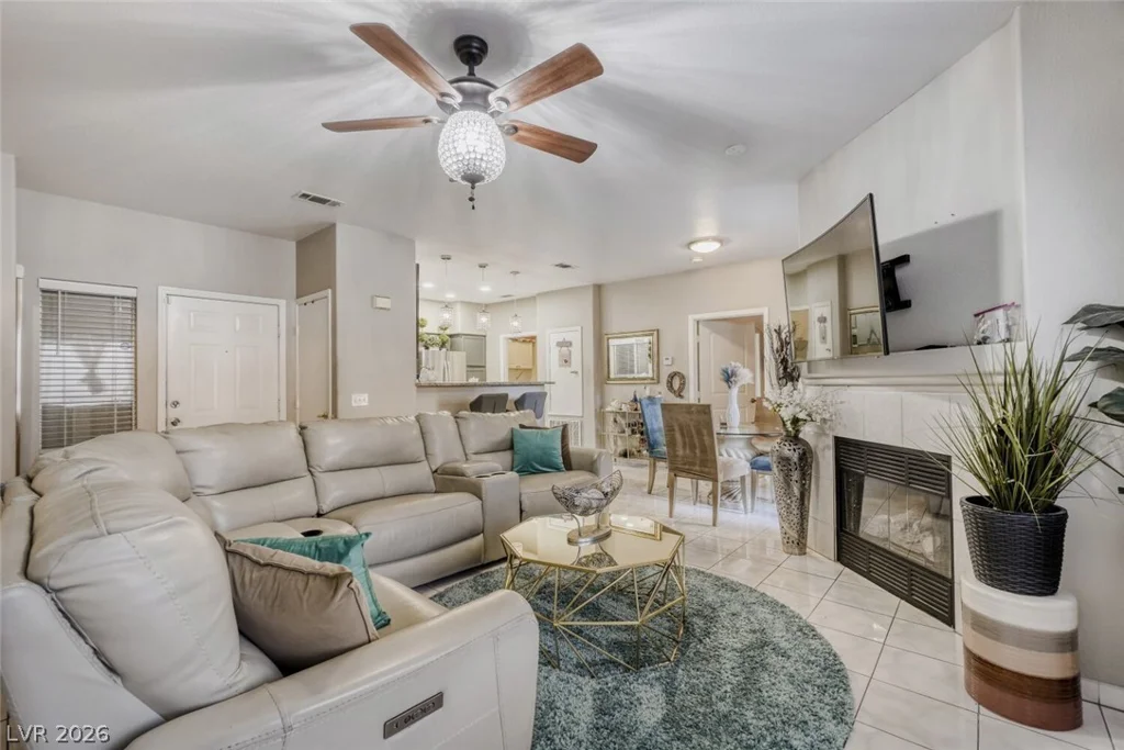 8725 Flamingo, Las Vegas, NV 89147
