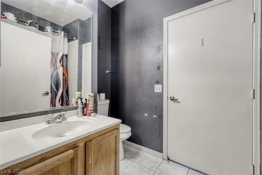 8725 Flamingo, Las Vegas, NV 89147
