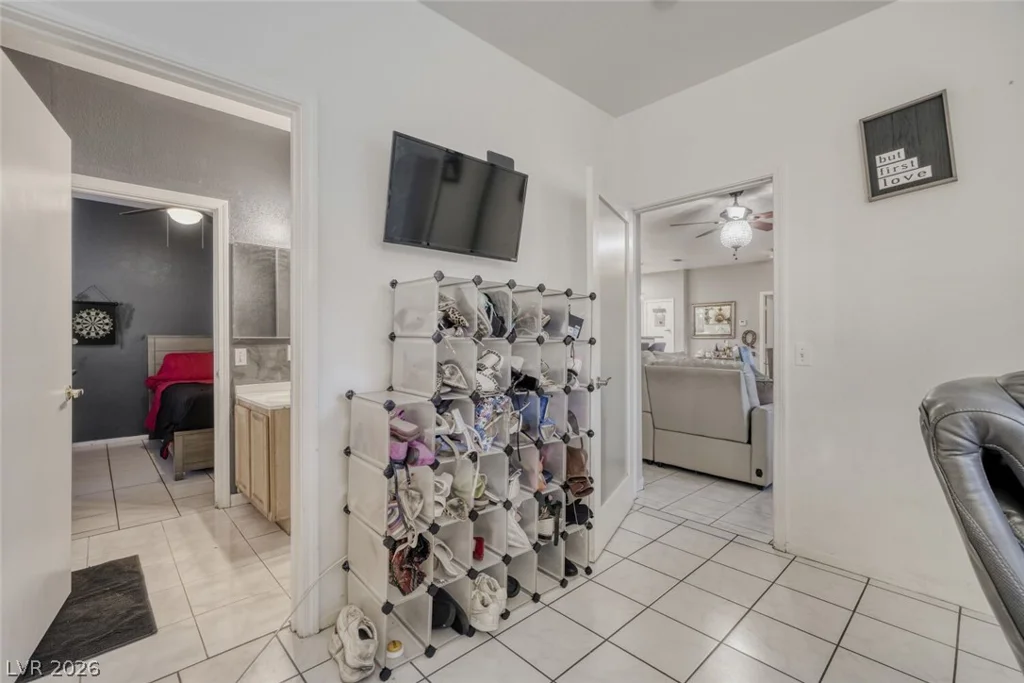 8725 Flamingo, Las Vegas, NV 89147