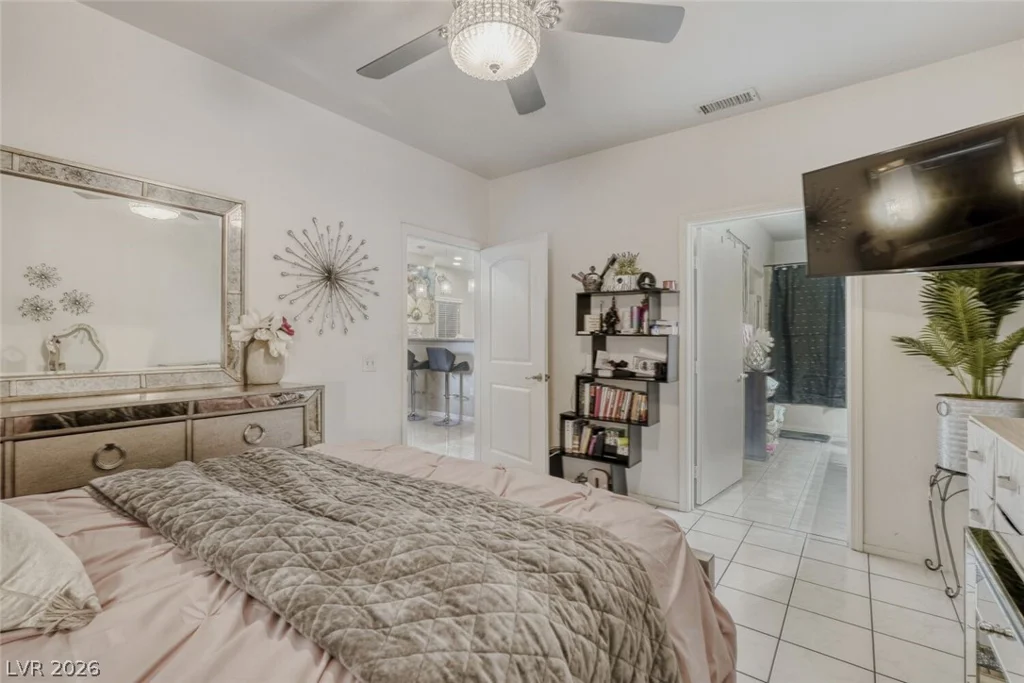 8725 Flamingo, Las Vegas, NV 89147