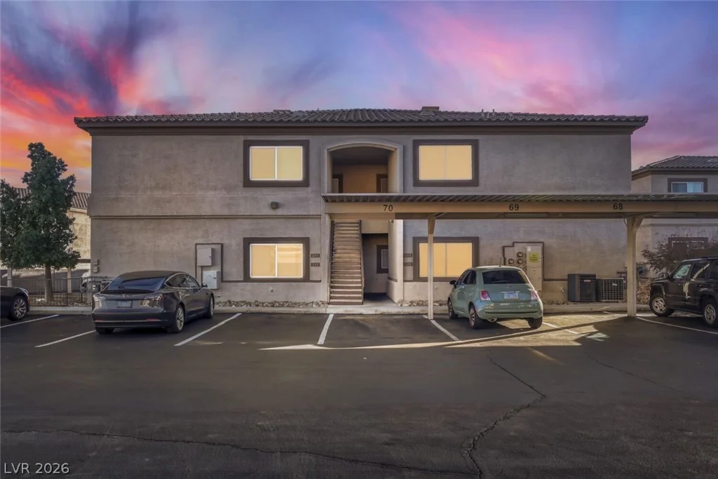 8725 Flamingo, Las Vegas, NV 89147