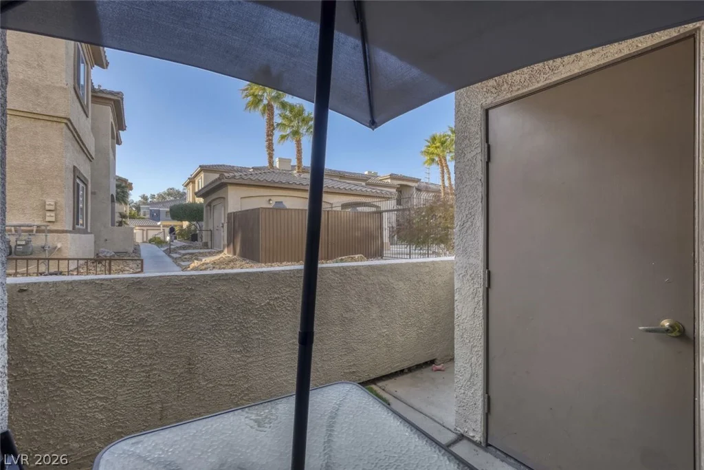 8725 Flamingo, Las Vegas, NV 89147