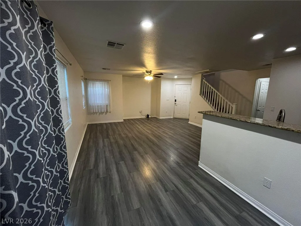 6311 Blue Twilight, Las Vegas, NV 89108