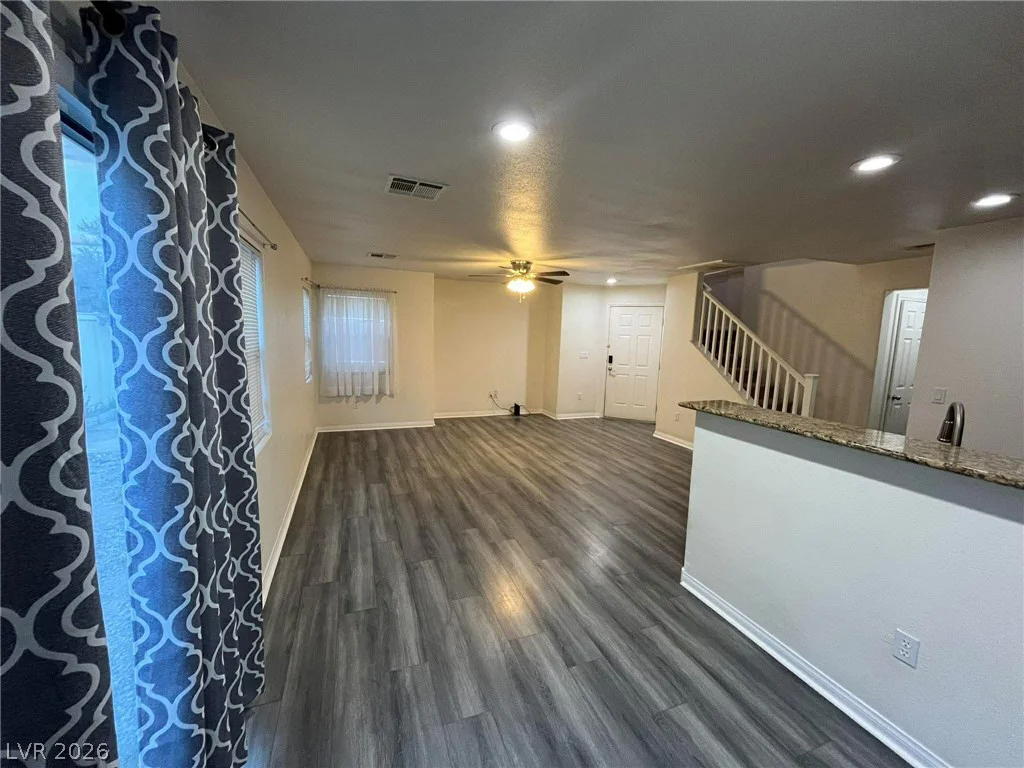 6311 Blue Twilight, Las Vegas, NV 89108