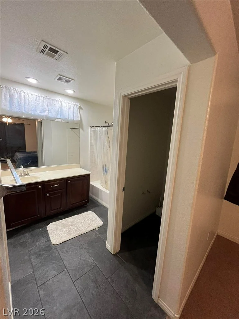 6311 Blue Twilight, Las Vegas, NV 89108