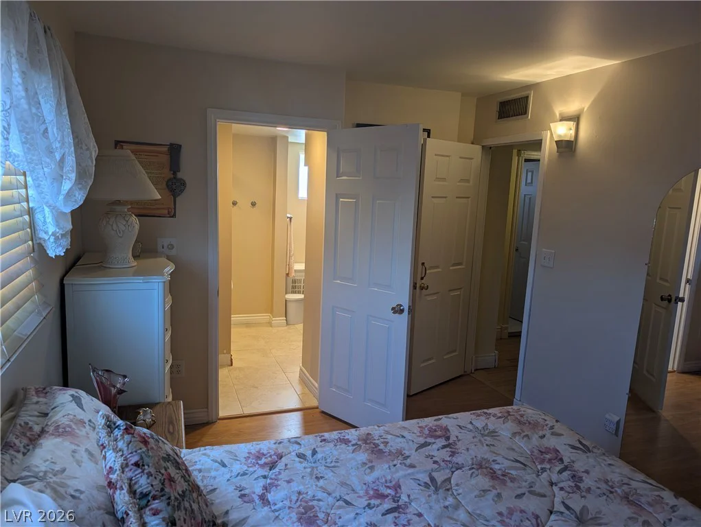 1905 Westlund, Las Vegas, NV 89102