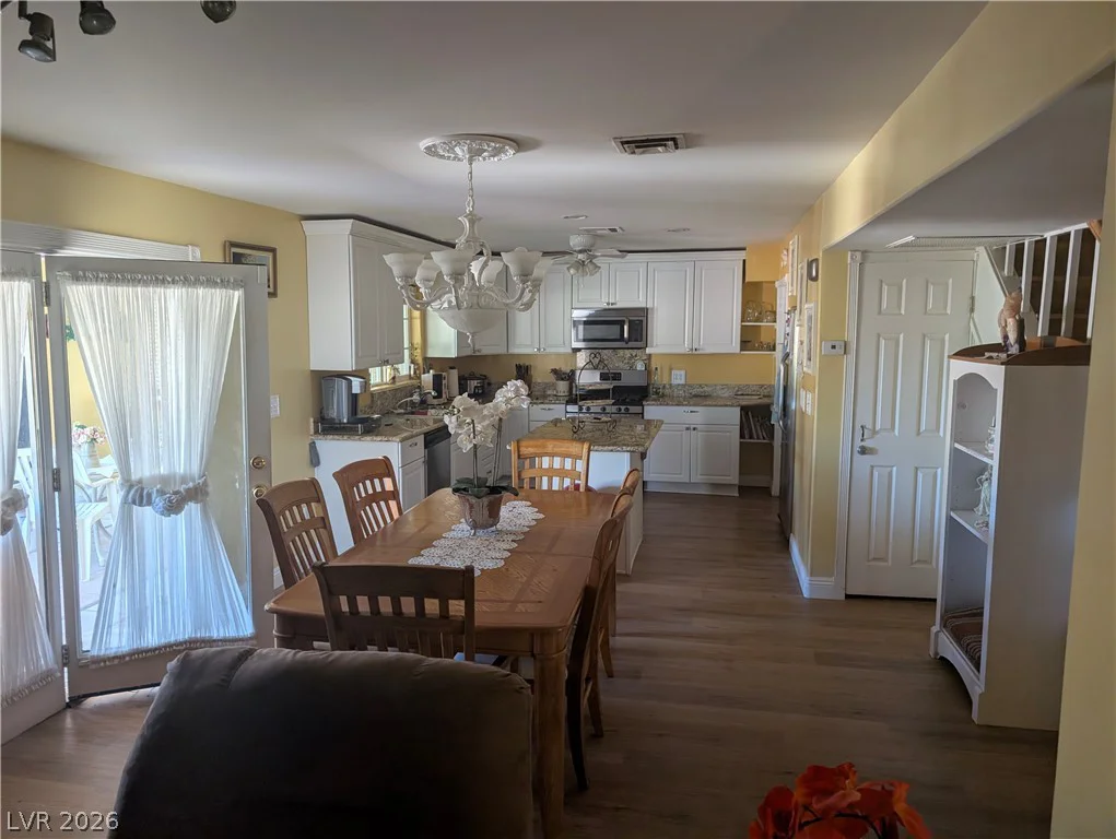 1905 Westlund, Las Vegas, NV 89102