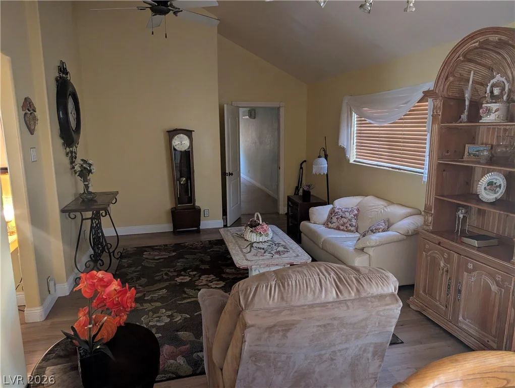 1905 Westlund, Las Vegas, NV 89102