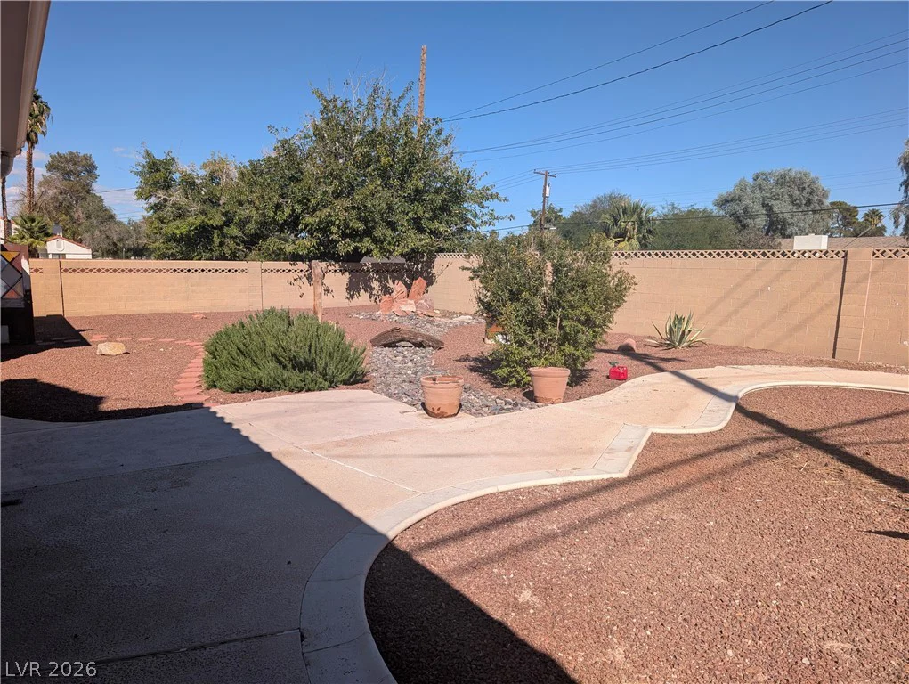 1905 Westlund, Las Vegas, NV 89102