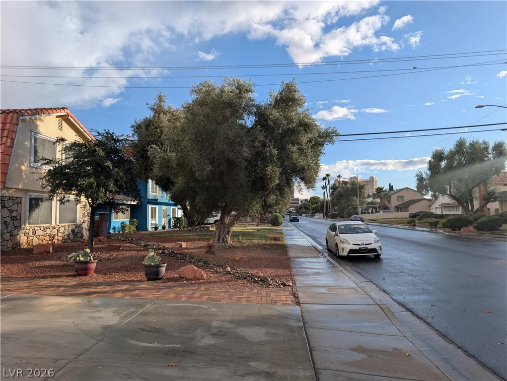 1905 Westlund, Las Vegas, NV 89102