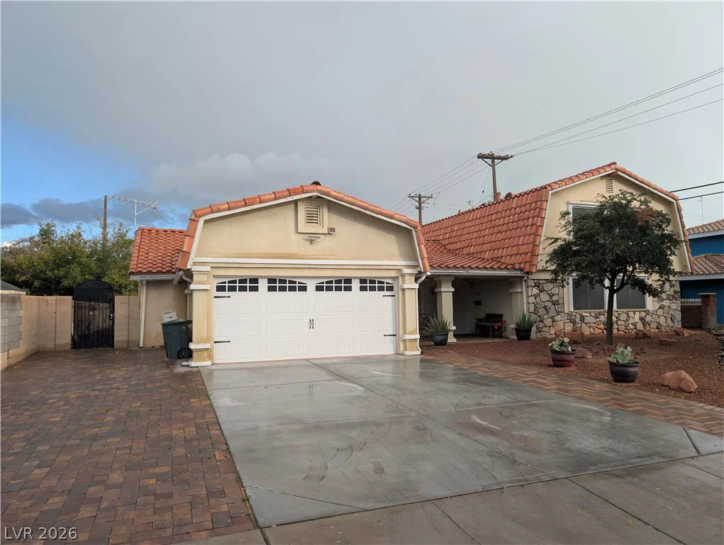 1905 Westlund, Las Vegas, NV 89102