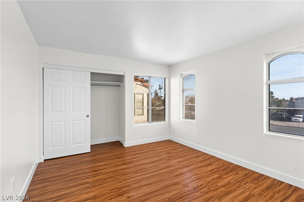 4408 Lake Mead, Las Vegas, NV 89108