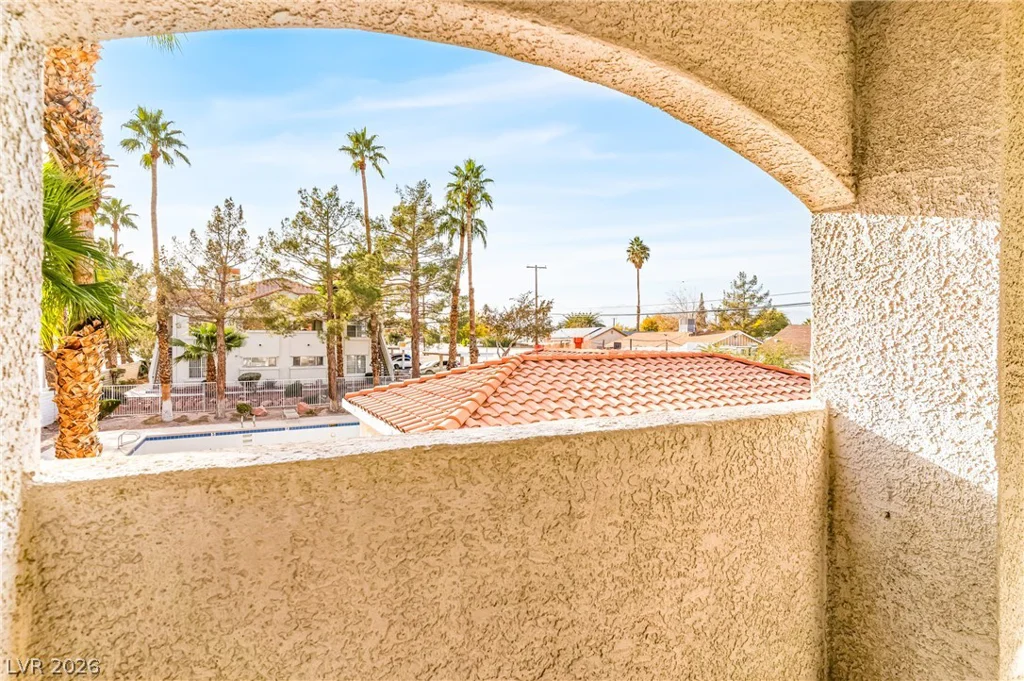4408 Lake Mead, Las Vegas, NV 89108