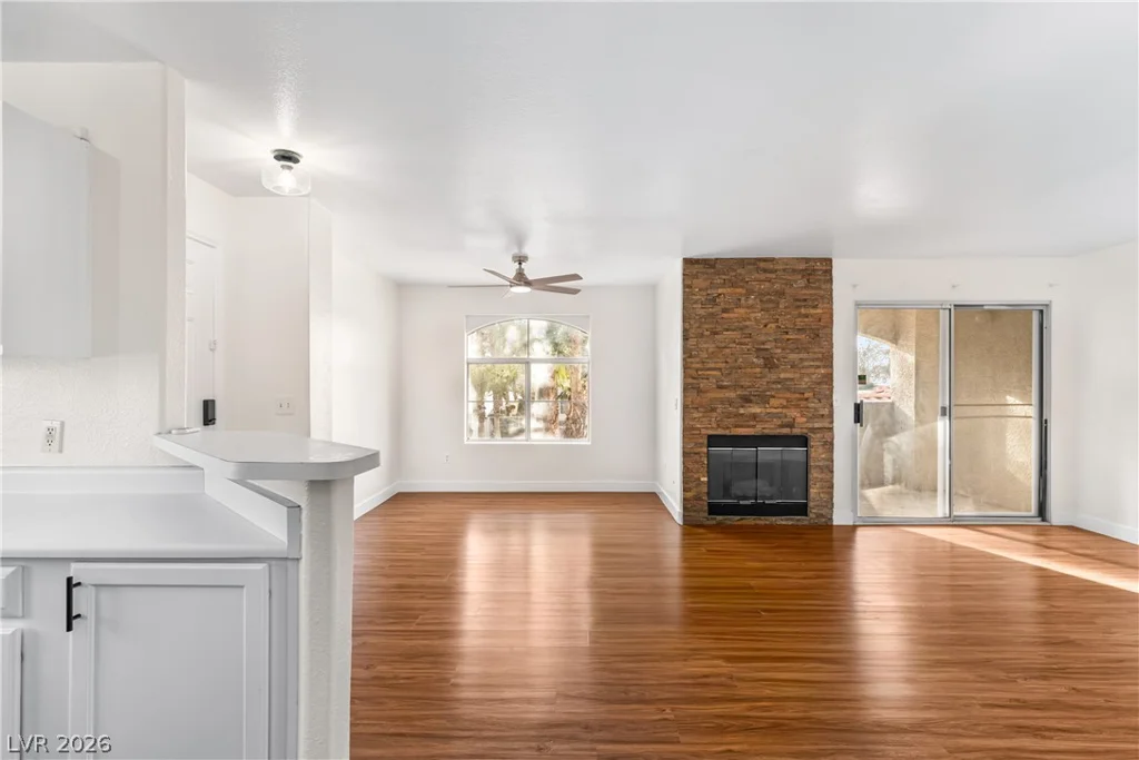 4408 Lake Mead, Las Vegas, NV 89108