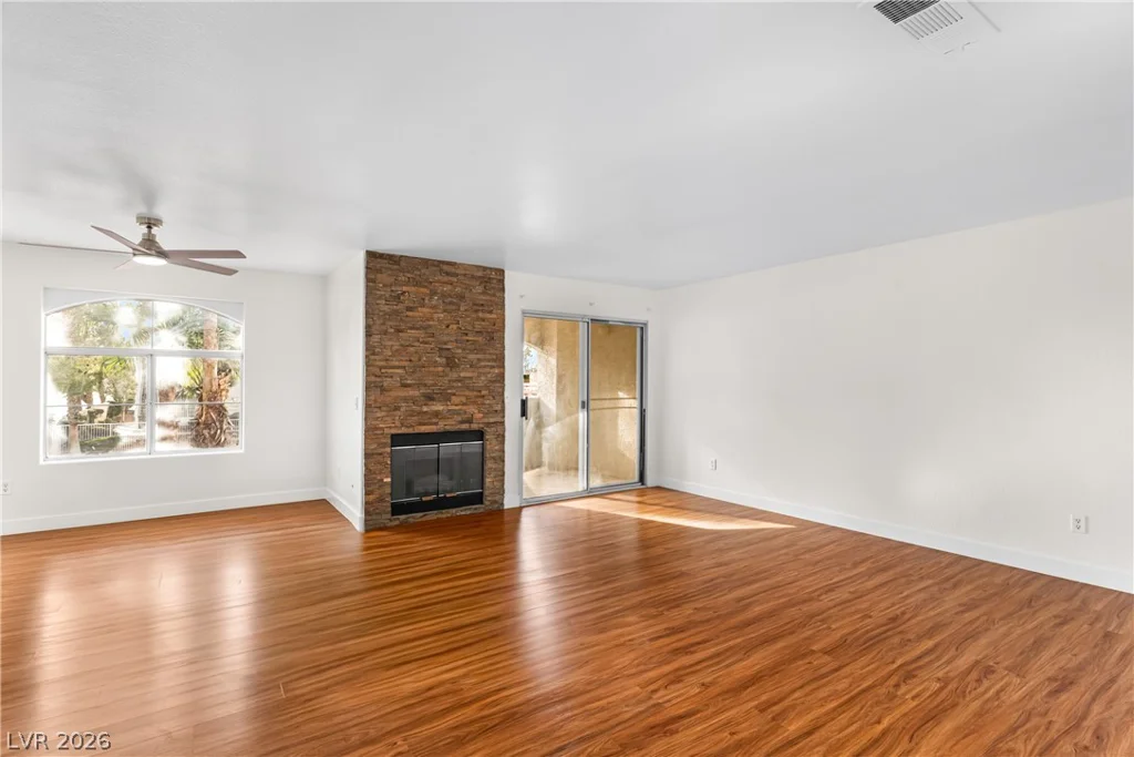4408 Lake Mead, Las Vegas, NV 89108