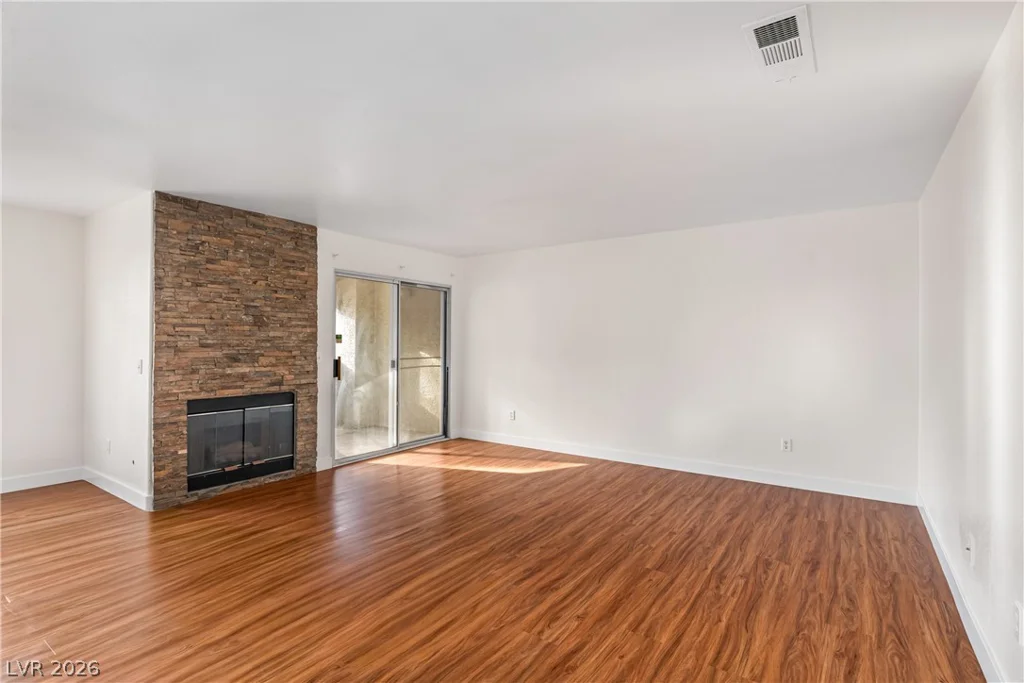 4408 Lake Mead, Las Vegas, NV 89108