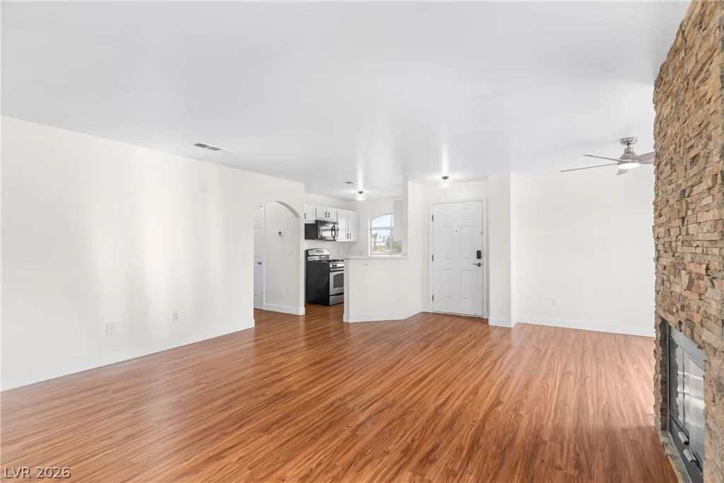 4408 Lake Mead, Las Vegas, NV 89108