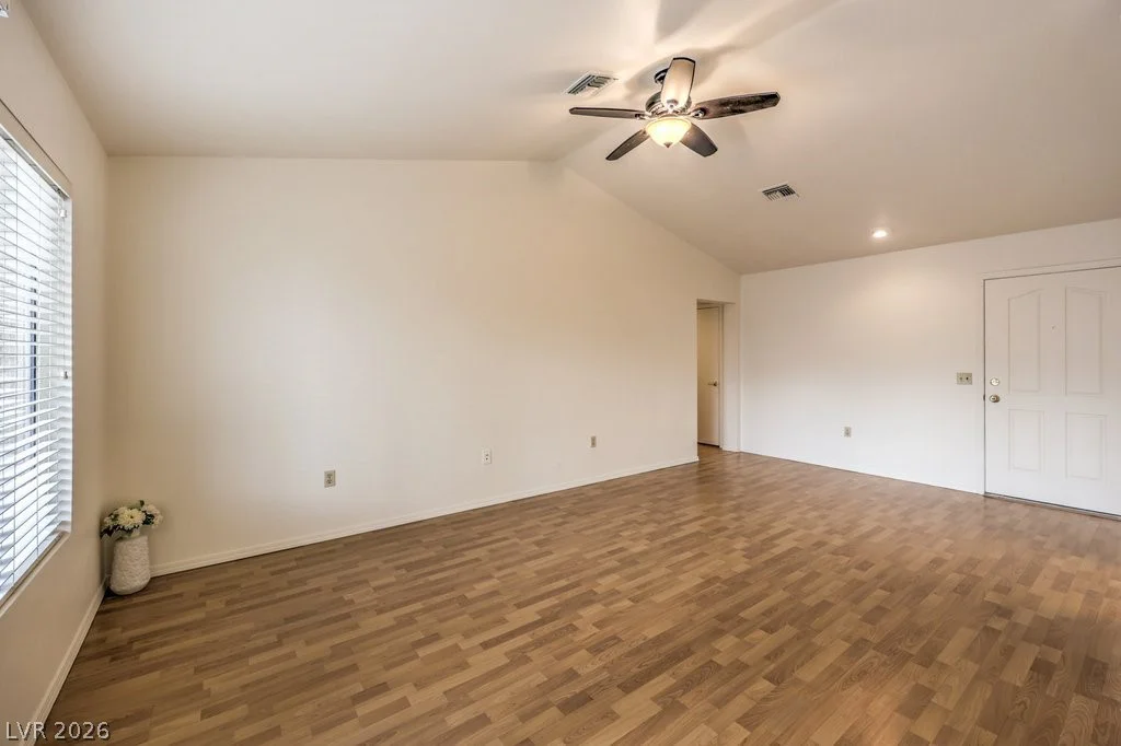 8729 Smokey, Las Vegas, NV 89134